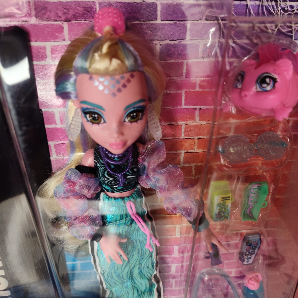 Monster High Lagoona Blue Nib Doll with Accessories
